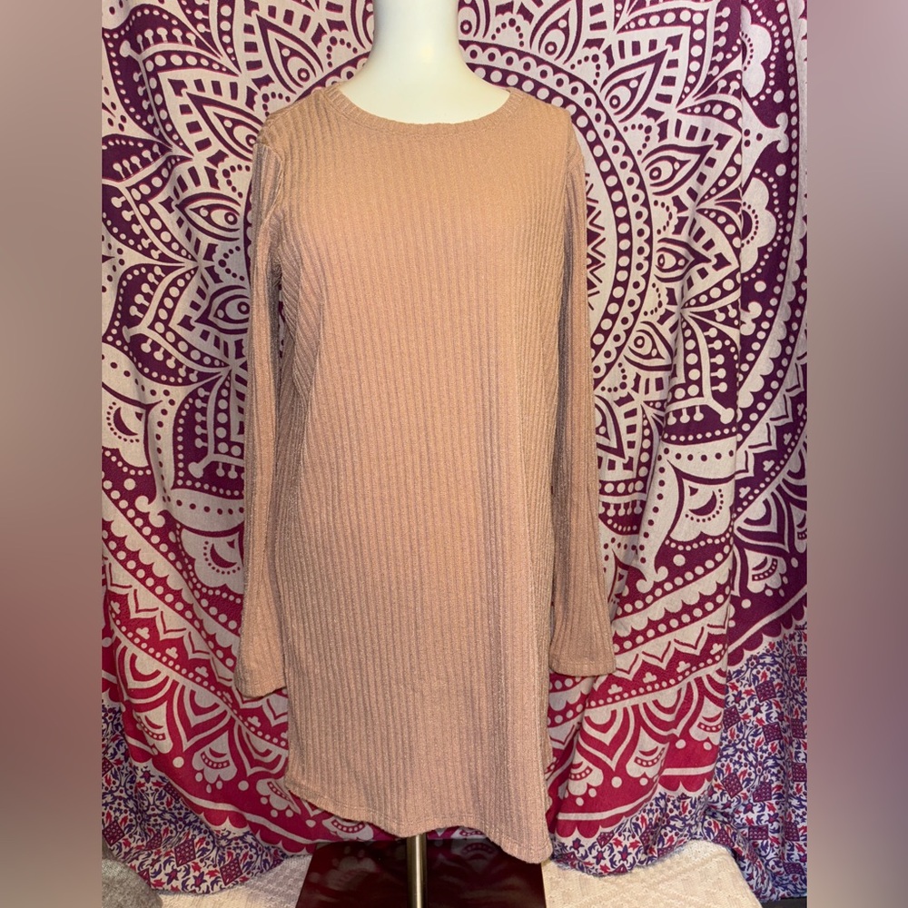 Forever 21 Light Pink Mauve Long Knit Sweater Women’s Size Medium